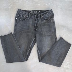 Seven7 High Rise Ankle Skinny Jeans!